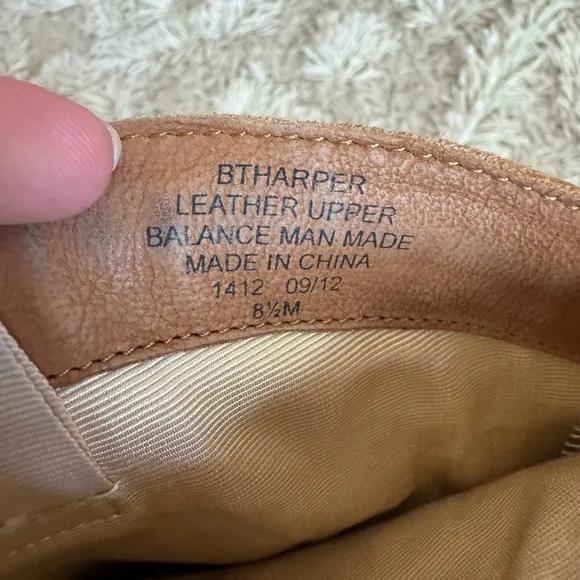 BOUTIQUE 9 &quot;Harper&quot; Leather Natural Tan Boot in size 8.5M