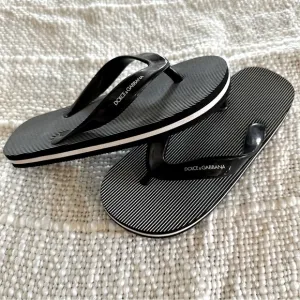 Boys Dolce &amp; Gabbana sandals size 31 (13.5 US)