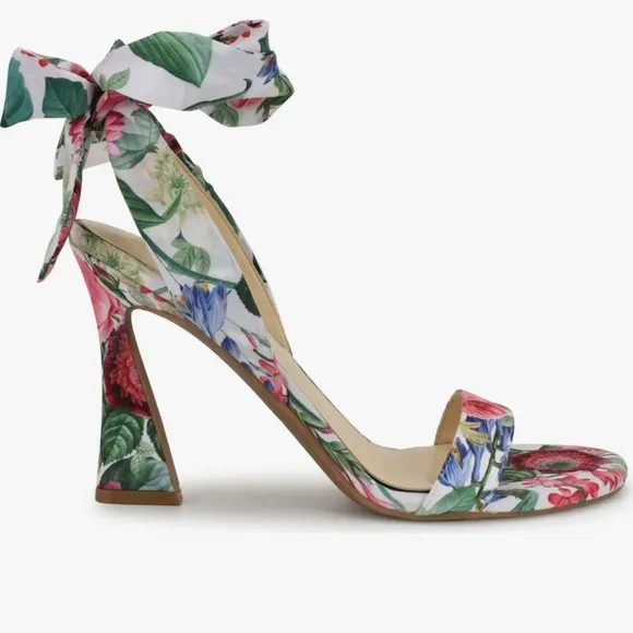 BRAND NEW NINE WEST KOBS ANKLE BOWNOT TIE SANDAL (WOMEN)