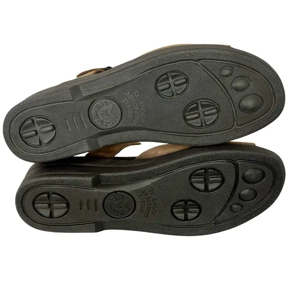 Brown Leather Sandals with Adjustable Straps