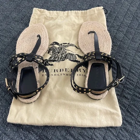 Burberry Black and Tan Sandals