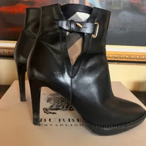 Burberry Black Leather Ankle Boots