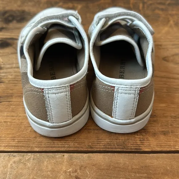 BURBERRY Unisex Toddler White Nova Check Sneakers Casual Shoes Velcro 26 OR 8.5
