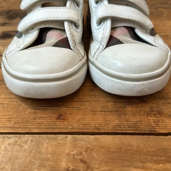 BURBERRY Unisex Toddler White Nova Check Sneakers Casual Shoes Velcro 26 OR 8.5