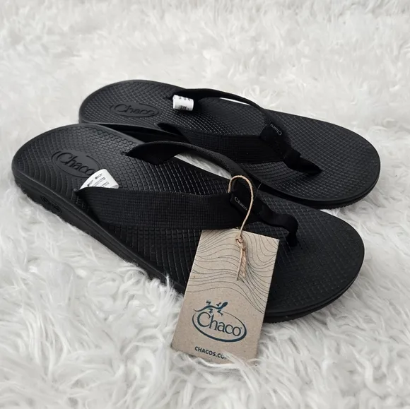 Chaco Classic Flip sandal for men in solid black. Size 11. New.Slip into the C