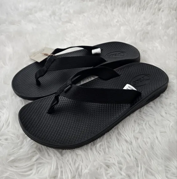 Chaco Classic Flip sandal for men in solid black. Size 11. New.Slip into the C