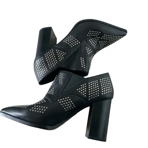 Chloe women’s black studs leather pointed ankle booties block heel size 37.5