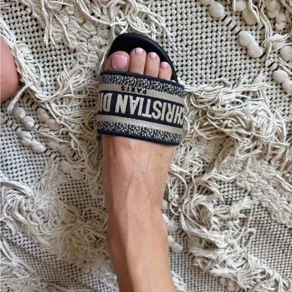 Christian Dior Navy and Tan Slide Sandals ☀️authentic☀️