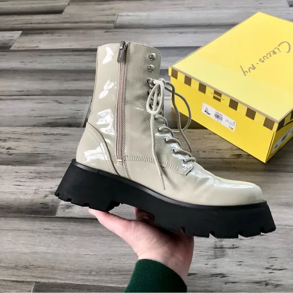 Circus by Sam Edelman Lolita Patent Faux Leather Lace Up Boots in Sage Size 7