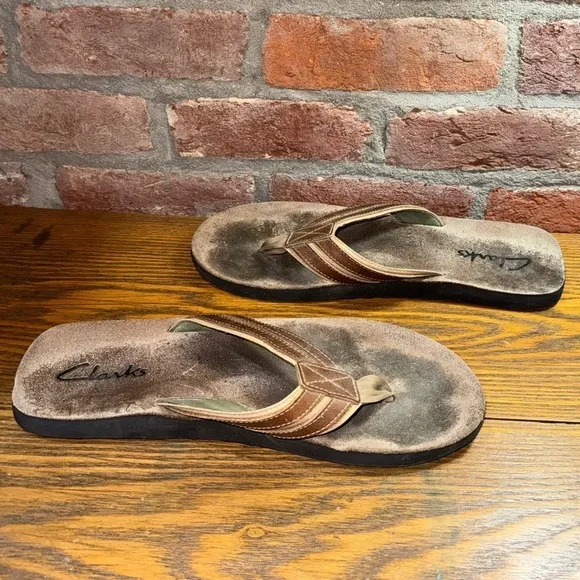 Clarks BROWN GENUINE LEATHER THONGS FLIP FLOP MEN'S SANDALS Sz 13M