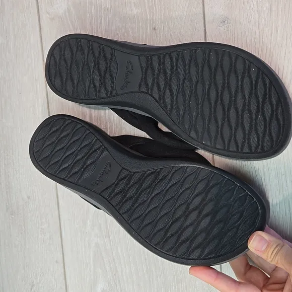 Clarks Women Arla KaylieCloudsteppers Cushionsoft Thong Wedge Sandals shoes sz 7