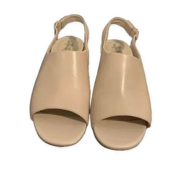 Clarks Women's Elisa Kristie Ankle Strap Heeled Sandal Blush Leather 6.5