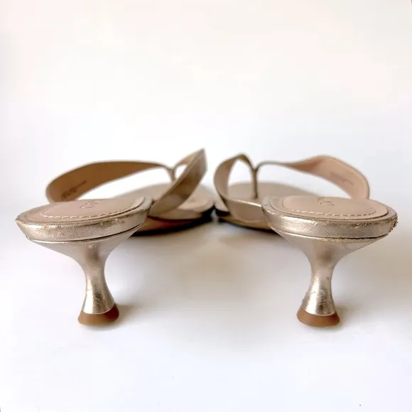 Coach Audree Kitten Heel Sandals Thong Low Heel Champagne Gold Leather Size 9.5