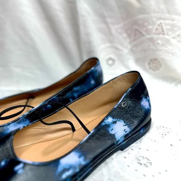 Coach Emilia Mary Jane . New no ‎ box  color navy blue,black and white.