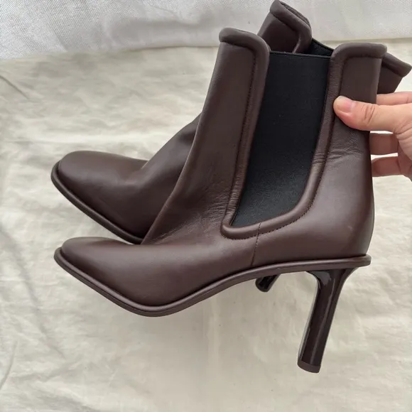 Coach Geneva Brown Leather Heeled Chelsea Boots Shoes Sz 9.5B