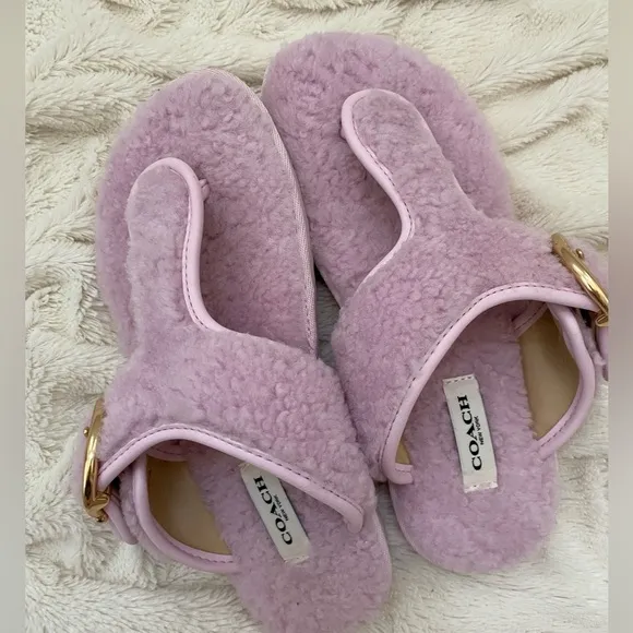 Coach Hollie shearling Flip Flop pale pink