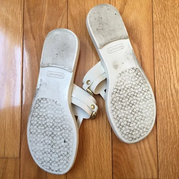 Coach Striped Beautiful size7.5 Sandals/Flip-Flops