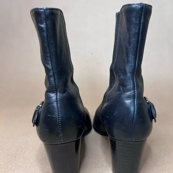 Cole Haan Black Genuine Leather Pull On Block Heel Almond Tor Ankle Boots Size 7