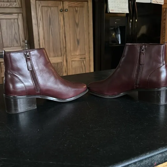 Cole Haan Boots Holis Burgundy Red Leather Buckle Ankle Bootie Women’s 7.5