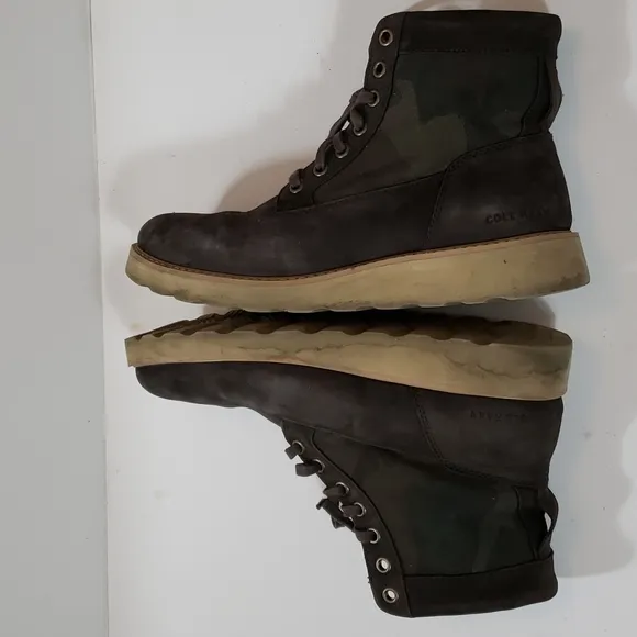 Cole Haan Sueded Textile Camo Light Weight ankle boots size 8