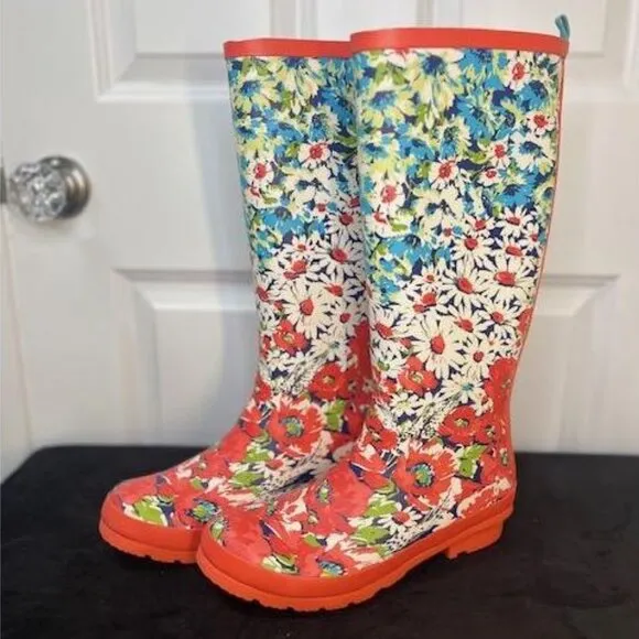Colloquial Rain Boot in Dozens of Daisies from Anthropologie - Size 9