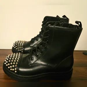 Combat Boots Size 6 WW NWT from Torrid Rare!