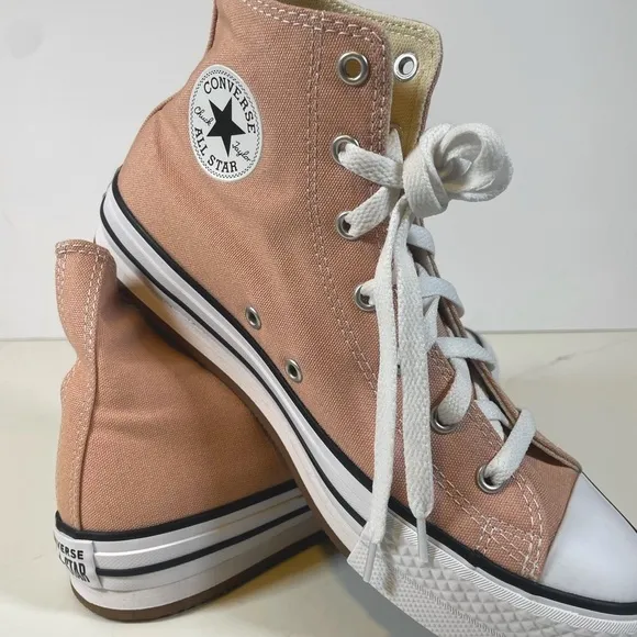 Converse Pink High-Top Sneakers Kids Size 6.5 – Brand New with Box
