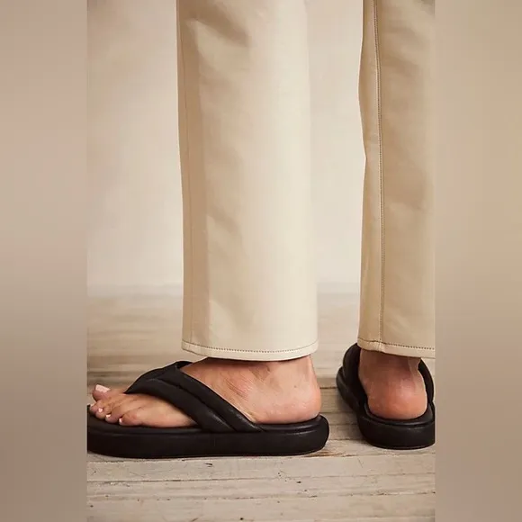 COPY - ❤️Free People Wonderland Thong Sandal