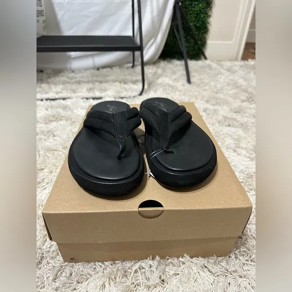 COPY - ❤️Free People Wonderland Thong Sandal