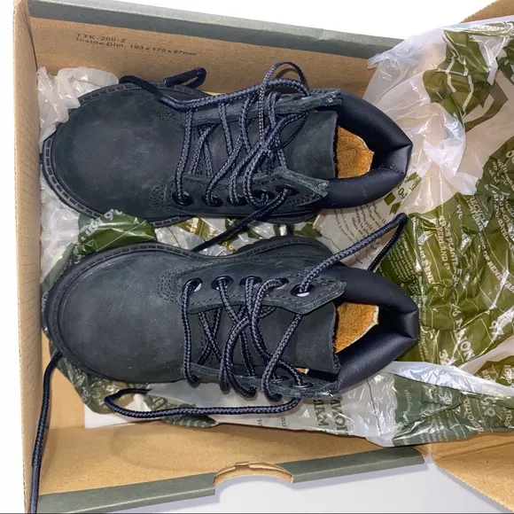 COPY - NIB Toddlers Timberland Premium Black Nubuck Waterproof Boots Size 5