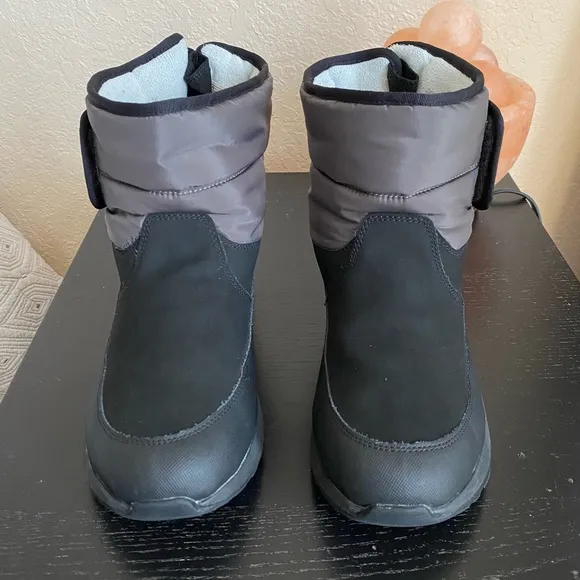 COPY - UGG Unisex Kids  TOTY WEATHER Snow Black  Boots Size 6
