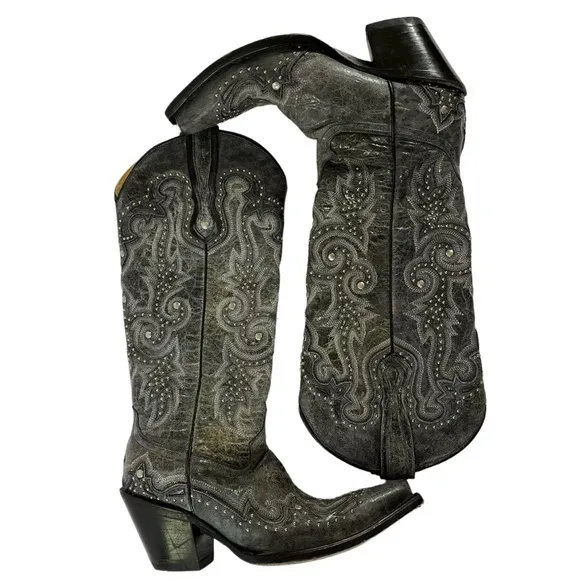 Corral Black and White Heeled Boots with Intricate Patterns