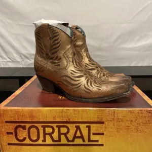 Corral Gold Genuine Leather Laser Engraved Cowboy Cowgirl Western Boots  9 1/2