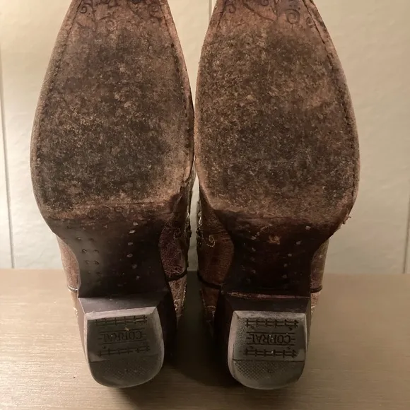 Corral leather Black and Brown Heeled Boots with Intricate Design