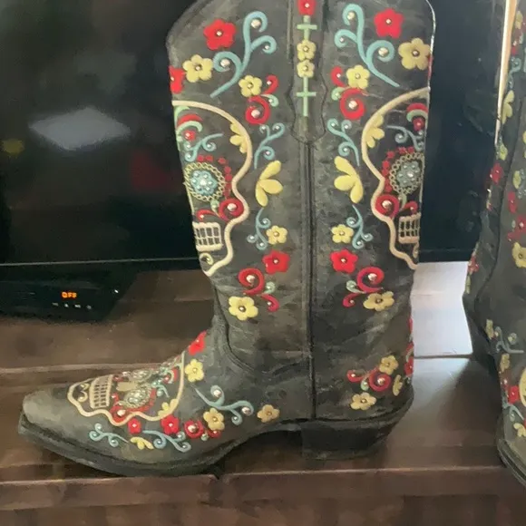 Cowboy Pro Embroidered Skull Cowboy Boots