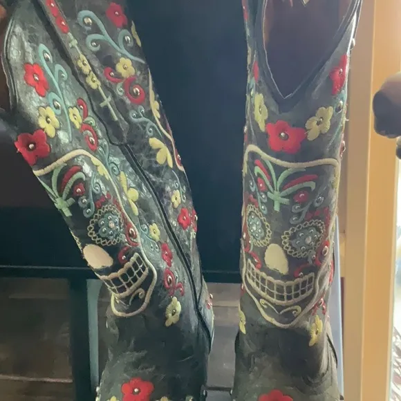 Cowboy Pro Embroidered Skull Cowboy Boots