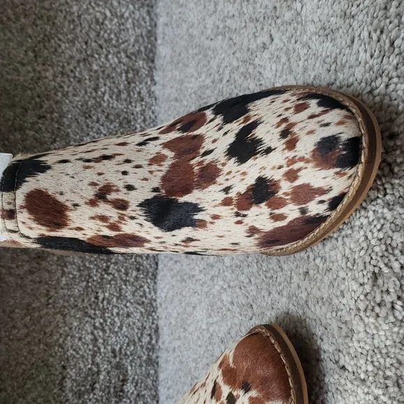 Cowhide Ankle Boots - Tan and Brown Corkys Size 7