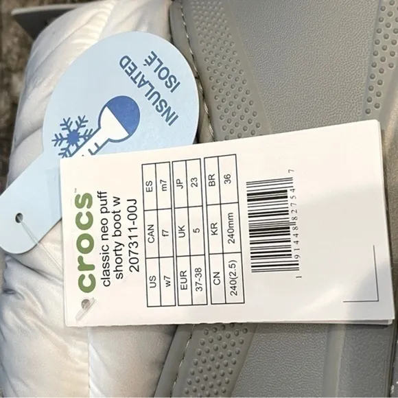 Crocs Classic Neo Puff Shorty Snow Boot Light Grey White Women's Size 7 NWT