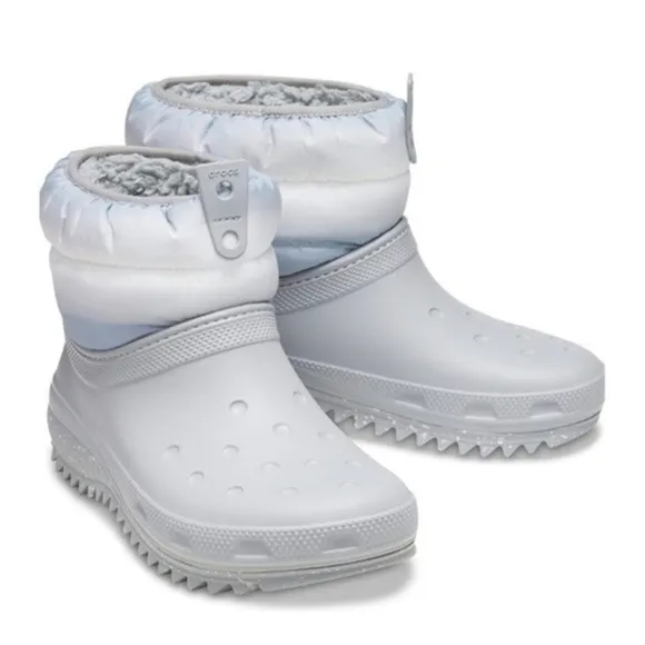 Crocs Classic Neo Puff Shorty Snow Boot Light Grey White Women's Size 7 NWT