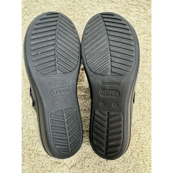 Crocs Sanrah Sandals Wedge Silver Circle Black Flip Flop Thong‎ Women's Size 9