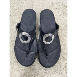 Crocs Sanrah Sandals Wedge Silver Circle Black Flip Flop Thong‎ Women's Size 9
