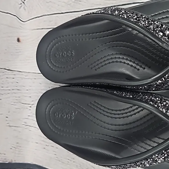 Crocs Sloane Glitter Women's Black Thong Flip Flop Sandals Size 10