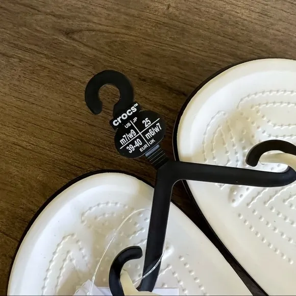 Crocs Unisex Crocband Flip White Sandal Size 9 or 7 #B34105