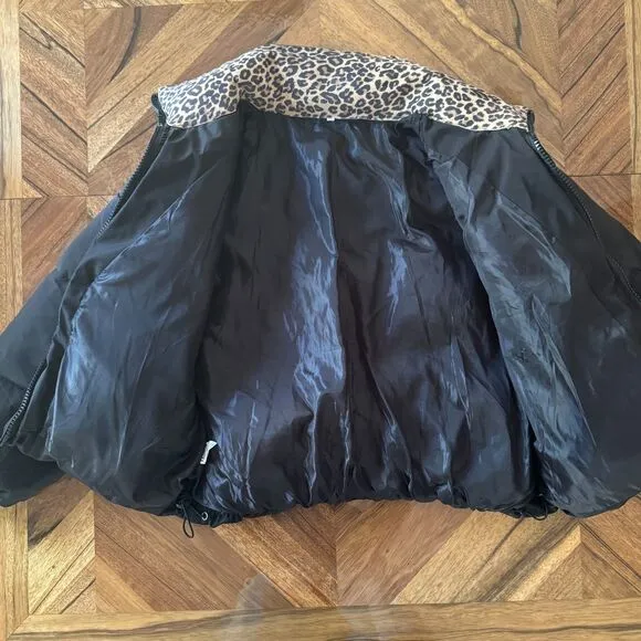 Cropped Black Puffer Jacket Soft Suede Leopard Print Collar Ribbed Cuffs Urban
