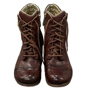 Cuadra Leather Ankle Boots Size 9