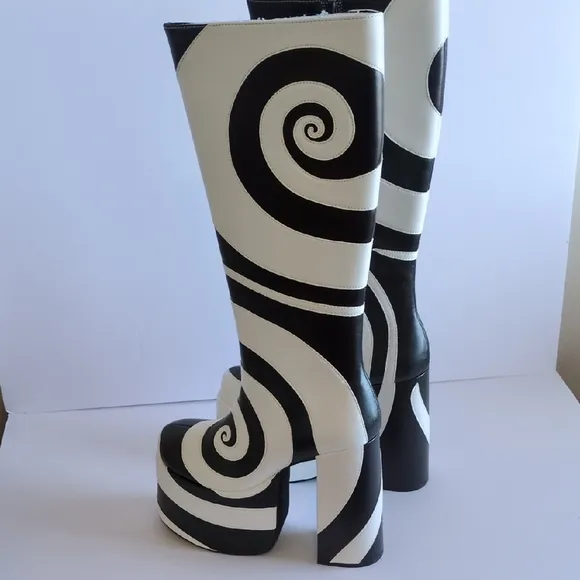 Current Mood Swirl Applique Platform Boots