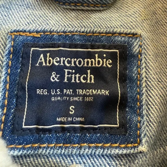 Custom Abercrombie Sherpa Cropped Denim Jacket Doll Face Club Members Only Patch