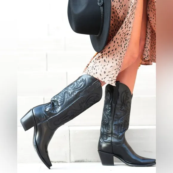 Dan Post Women DP3200 Maria Black Leather Snip Toe Boots Women’s 7 1/2