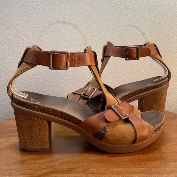 Dansko Dominique T Strap Brown Leather Heel Sandals Ankle Buckle Women's Size 39