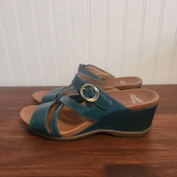 Dansko Womens Size 7.5/38 Man Made Leather Teal Open Toe Chunky Heel Sandals New